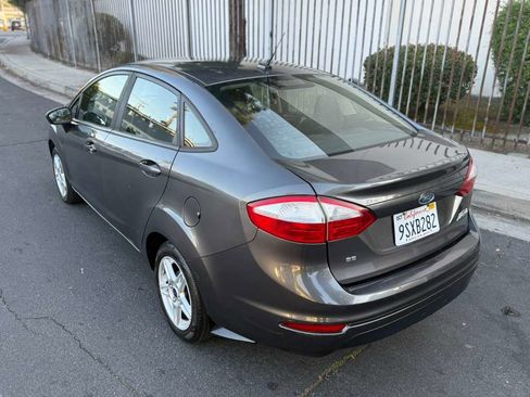 Used 2017 Ford Fiesta SE FWD image 8