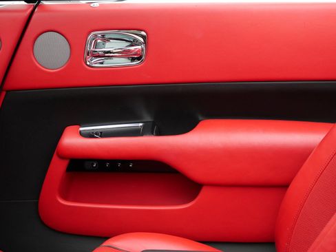 Certified 2017 Rolls-Royce Dawn image 10