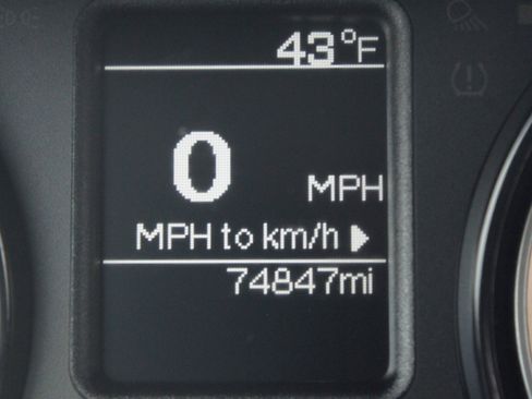 Used 2019 RAM 1500 Tradesman w/ Chrome Plus Package image 4