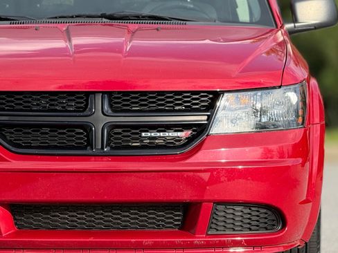 Used 2018 Dodge Journey SE w/ Blacktop Package FWD image 15