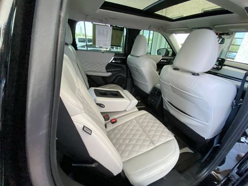 Used 2024 Mitsubishi Outlander SEL FWD image 24