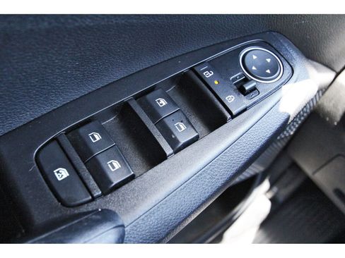 Used 2024 Kia Seltos LX AWD/4WD image 19