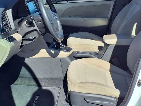 Used 2018 Hyundai Elantra Value Edition FWD image 14