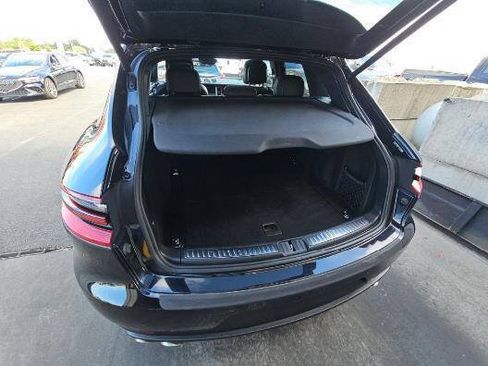 Used 2018 Porsche Macan S w/ Premium Package Plus AWD/4WD image 14