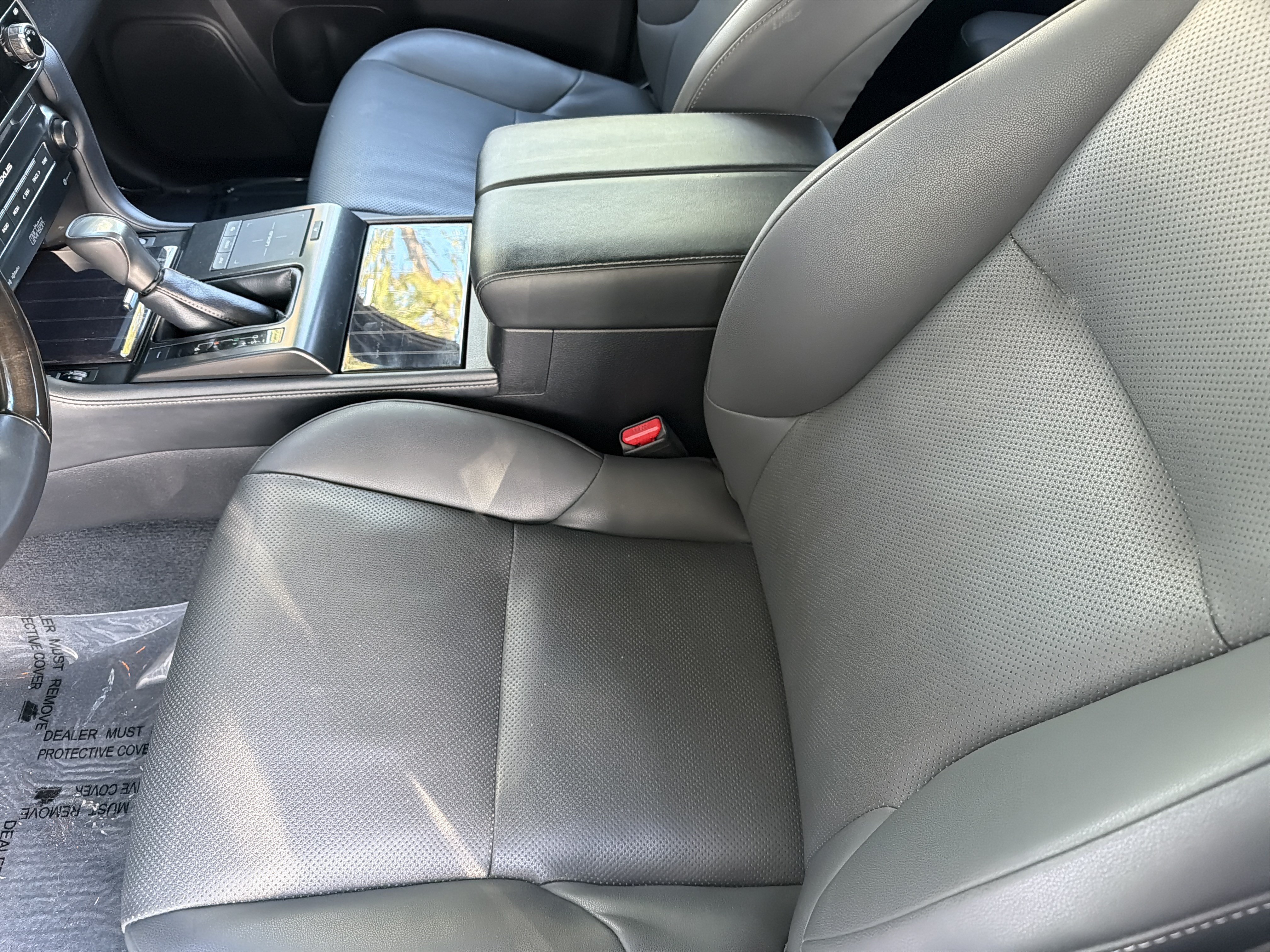 Used 2022 Lexus GX 460 Premium w/ Accessory Package AWD/4WD image 16