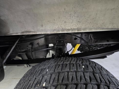 Used 2000 Ford F350 XLT image 34