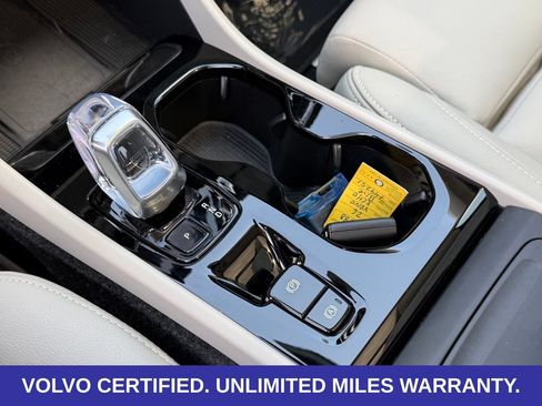 Certified 2026 Volvo XC40 B5 Plus AWD/4WD image 19
