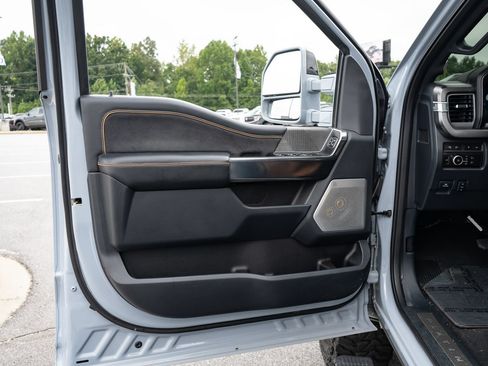 Used 2024 Ford F250 Platinum AWD/4WD image 21