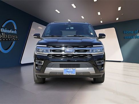 Used 2024 Ford Expedition Limited image 8