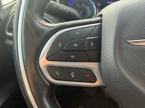 Used 2021 Chrysler Pacifica Pinnacle AWD/4WD image 26