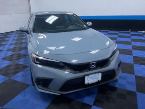 Certified 2022 Honda Civic Sport Touring image 3