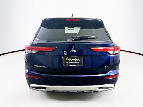 Used 2024 Mitsubishi Outlander SE image 7