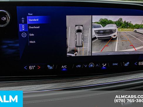 Used 2025 Chevrolet Suburban Z71 AWD/4WD image 34