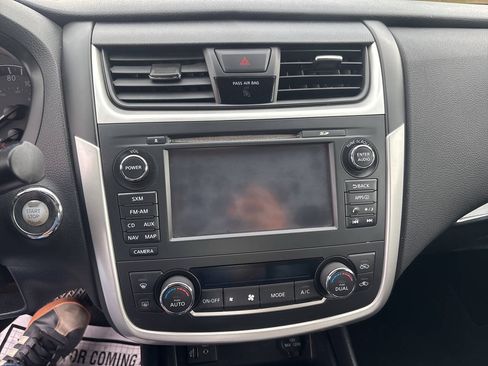 Used 2016 Nissan Altima 2.5 SL w/ 2.5 Technology w/LED Package FWD image 19