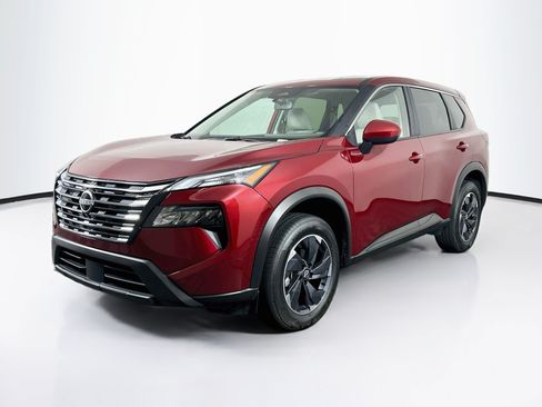 Used 2025 Nissan Rogue SV FWD image 3