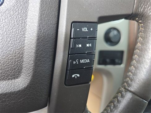 Used 2014 Ford F150 Lariat w/ Equipment Group 502A Luxury image 20