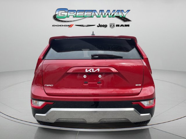 Used 2025 Kia Niro EX Touring FWD image 3