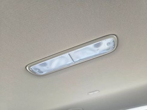 Used 2022 Honda Pilot Touring image 32