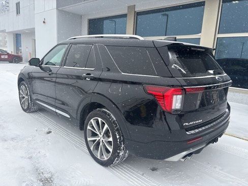 Used 2025 Ford Explorer Platinum w/ Ultimate Package image 4