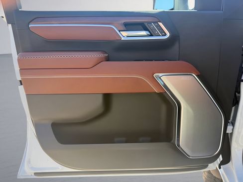New 2026 GMC Sierra 2500 Denali Ultimate AWD/4WD image 9