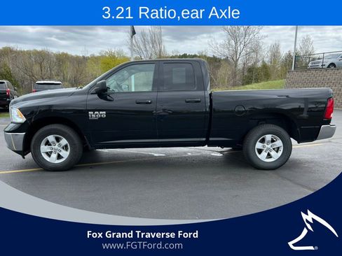 Used 2024 RAM 1500 Classic SLT AWD/4WD image 35
