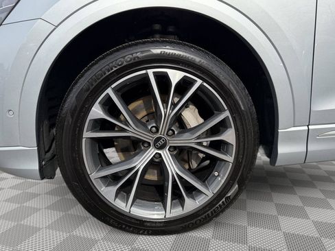 Used 2025 Audi Q8 Premium w/ Convenience Package AWD/4WD image 10