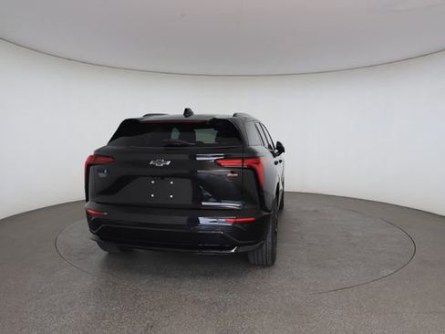 Used 2024 Chevrolet Equinox EV LT w/ LPO, Active Package FWD image 16