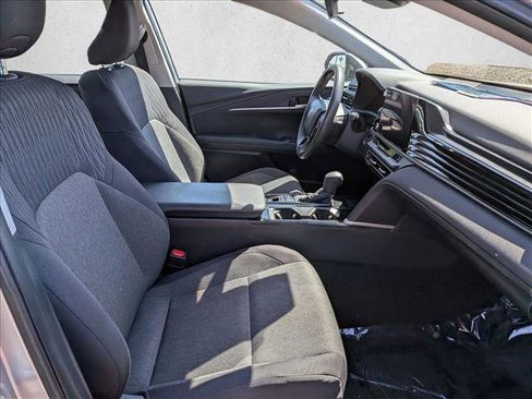 Used 2025 Toyota Camry LE FWD image 25