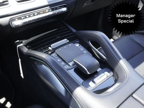 Used 2025 Mercedes-Benz GLS 450 4MATIC image 14