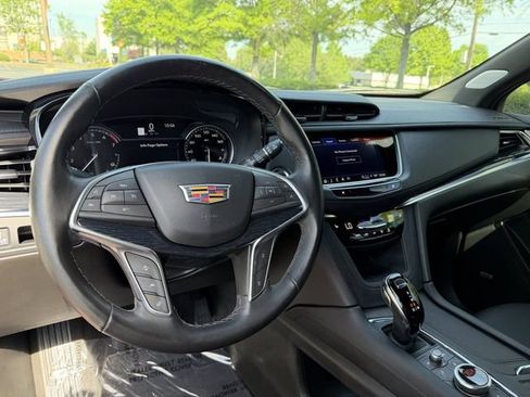 Used 2024 Cadillac XT5 Premium Luxury FWD image 19