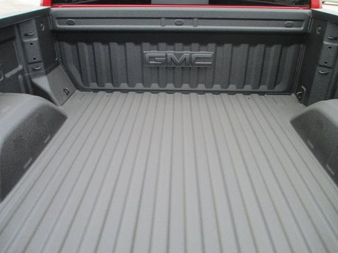 New 2026 GMC Sierra 1500 SLT w/ SLT Premium Plus Package image 5