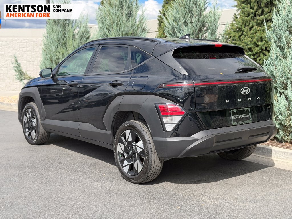 Used 2025 Hyundai Kona SEL AWD/4WD image 4