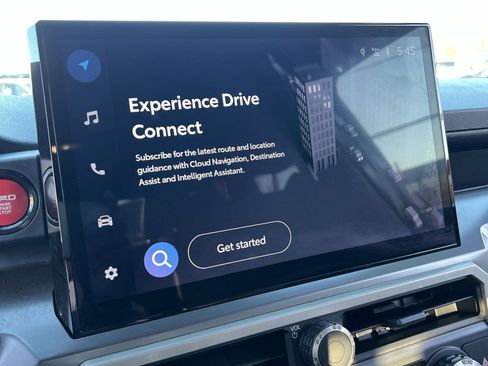 Used 2024 Toyota Tacoma TRD Sport w/ TRD Sport Upgrade Package image 18