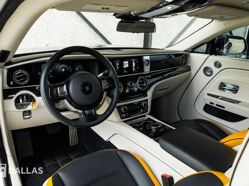 Used 2024 Rolls-Royce Spectre w/ Spectre Launch Package AWD/4WD image 24