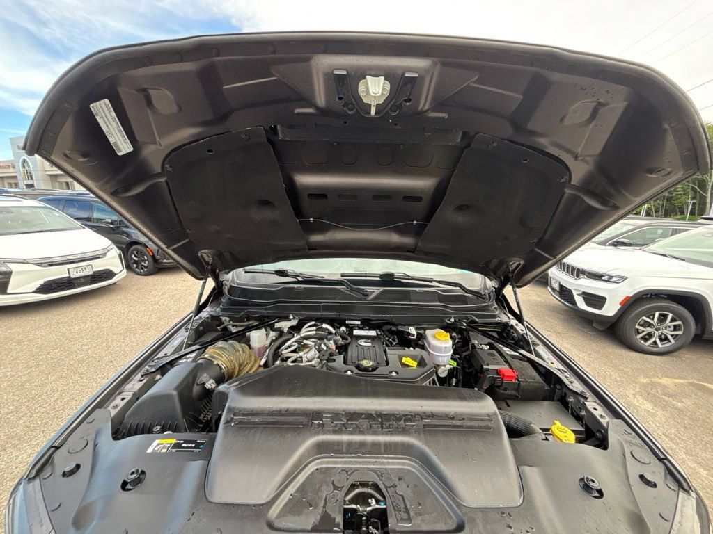 Certified 2025 RAM 3500 Limited AWD/4WD image 27