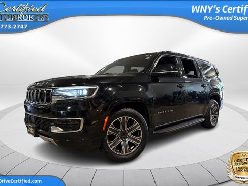 Used 2024 Jeep Wagoneer L Series II w/ Flexible Seating Group AWD/4WD image 1