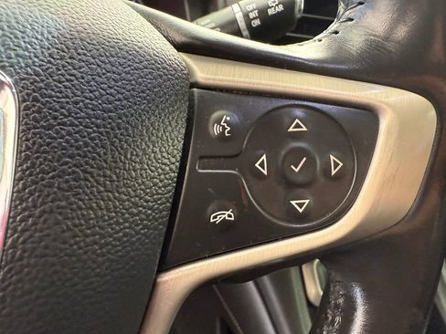 Used 2021 GMC Acadia Denali w/ Denali Technology Package FWD image 36