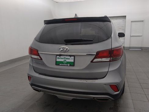 Used 2018 Hyundai Santa Fe SE FWD image 7