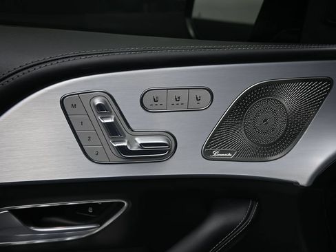Used 2025 Mercedes-Benz GLS 63 AMG 4MATIC image 9