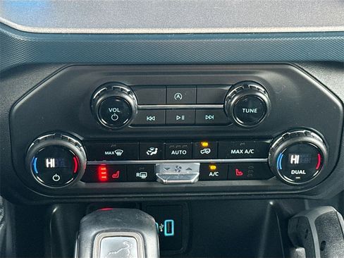 Used 2024 Ford Bronco Outer Banks image 20