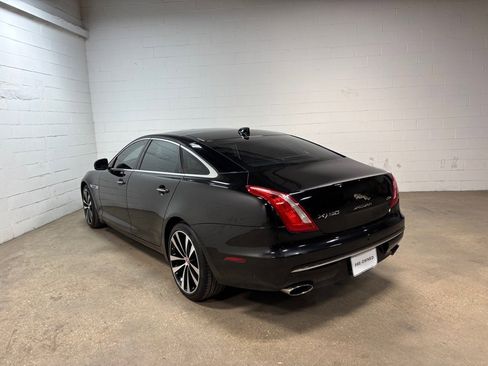 Used 2019 Jaguar XJ L Supercharged image 9