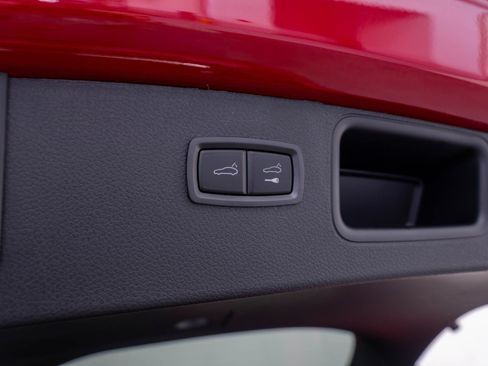 New 2026 Porsche Macan image 30