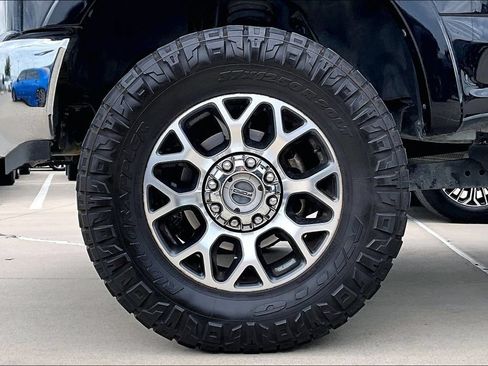 Used 2021 Ford F250 Lariat AWD/4WD image 6