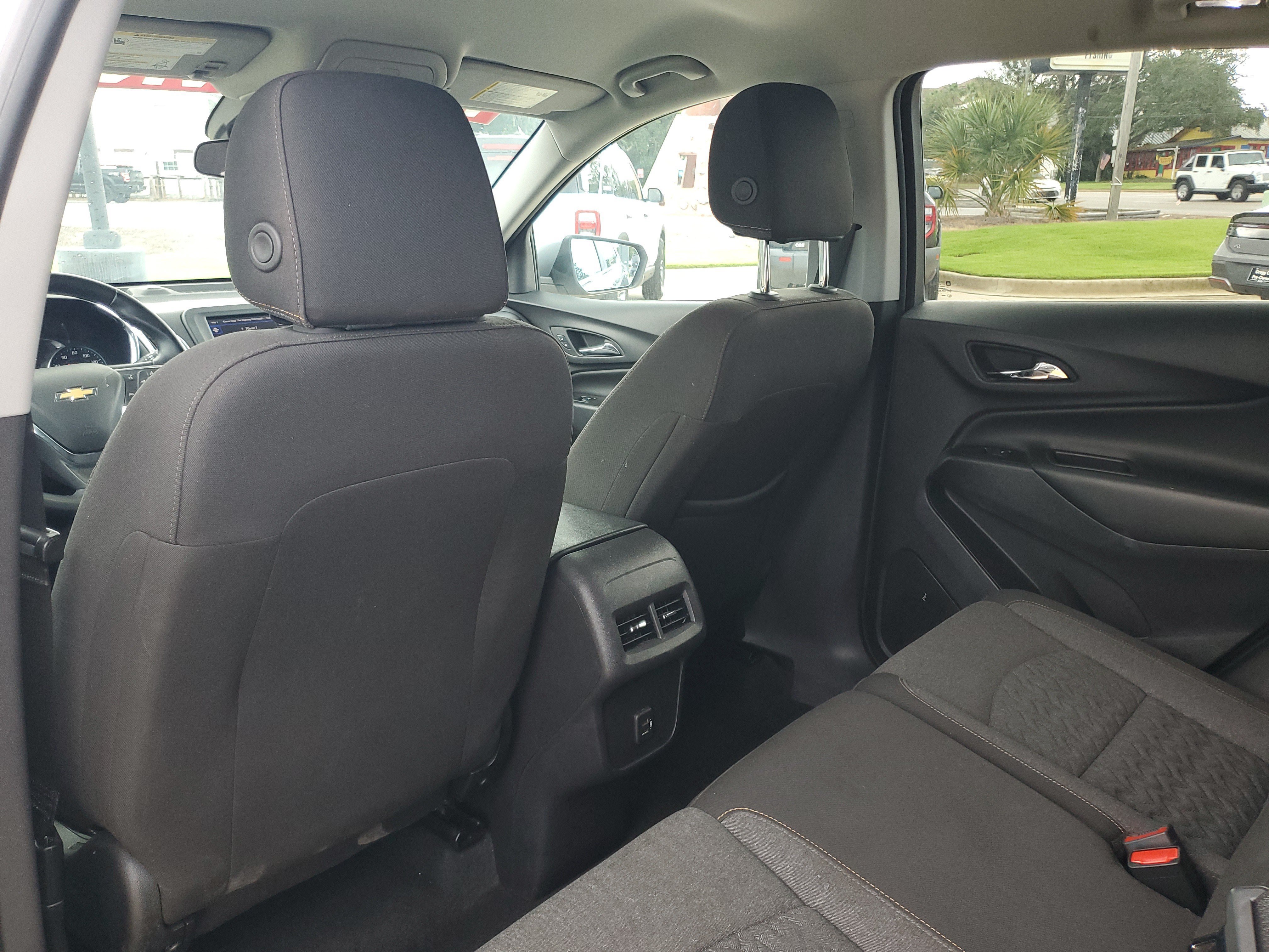 Used 2024 Chevrolet Equinox LT FWD image 27