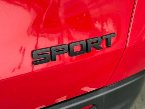 Used 2025 Honda HR-V Sport image 13