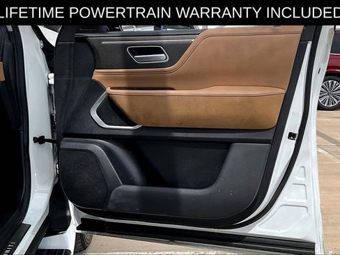 Certified 2025 INFINITI QX80 Luxe RWD image 24