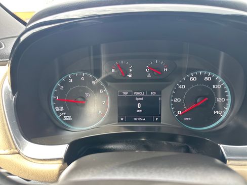 Used 2023 Chevrolet Traverse LS image 29