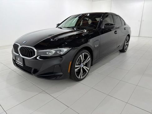 Certified 2023 BMW 330e xDrive w/ Premium Package AWD/4WD image 49