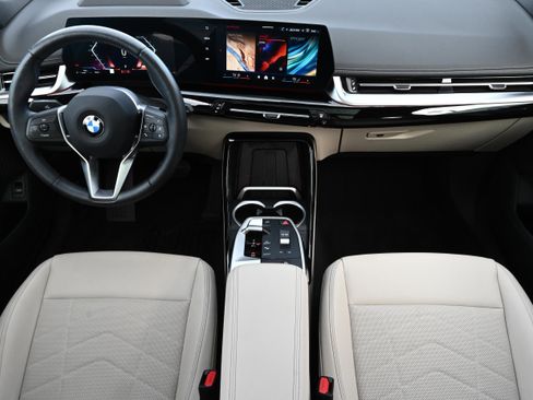 Certified 2025 BMW X1 xDrive28i w/ Technology Package image 13