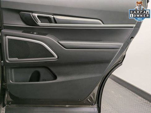 Used 2022 Kia Telluride S image 25